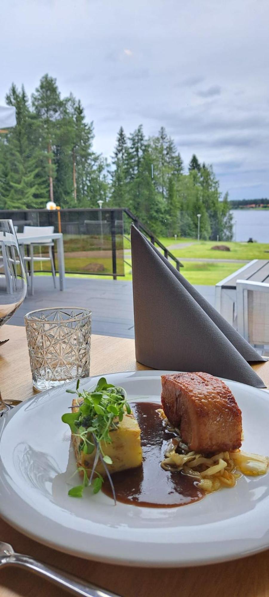 Hotel Aateli Lakeside Vuokatti Exterior foto